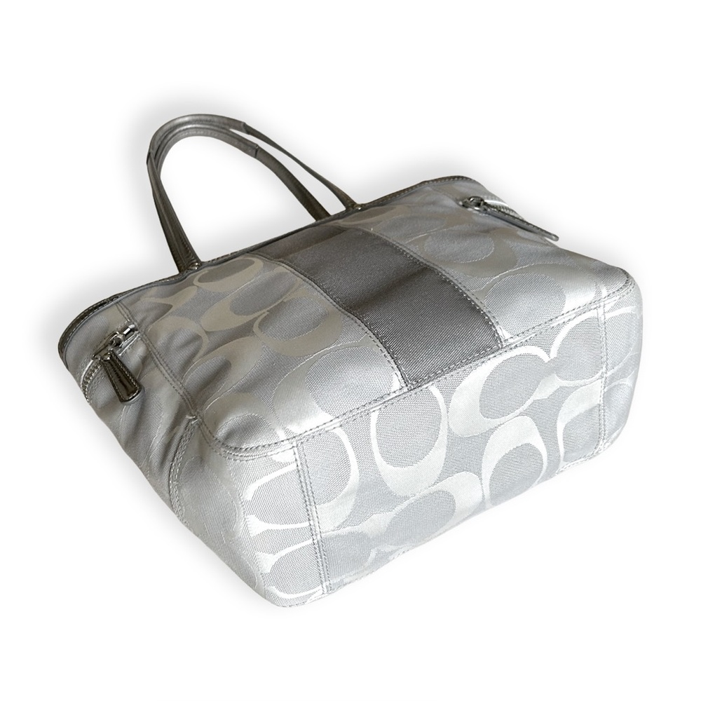 Coach Signature Stripe Tote Risotto Gray Jacquard Fabric & Silver Patent - Picture 6 of 10